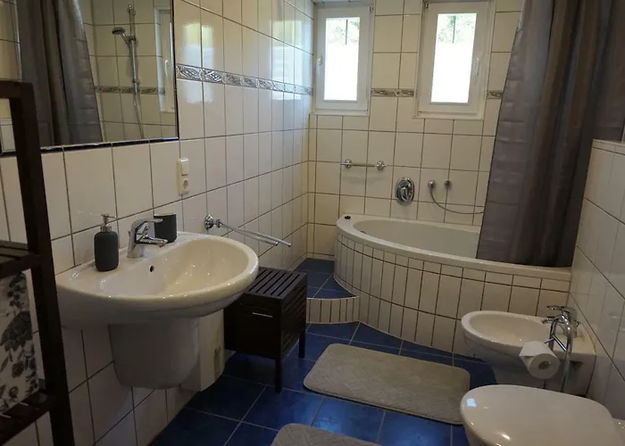 Citynahe Festung Ehrenbreitstein 65m² Mit Grossem Garten Apartament